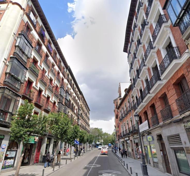 Moderno Apartamento En Pleno Centro Madrid Exteriör bild